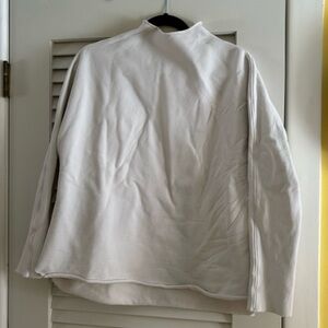 Frank & Eileen Effie - medium. Chalk color.